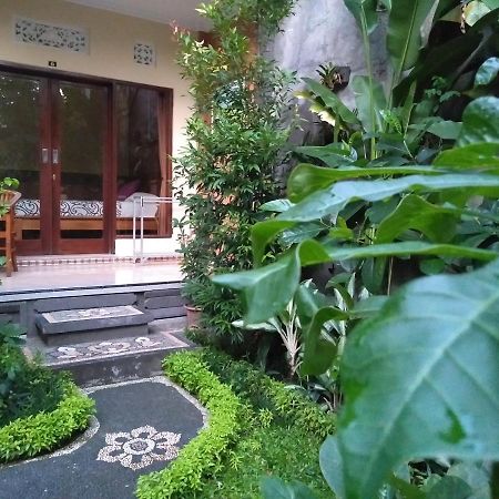 Hotel Uma Taman House Ubud Exterior foto
